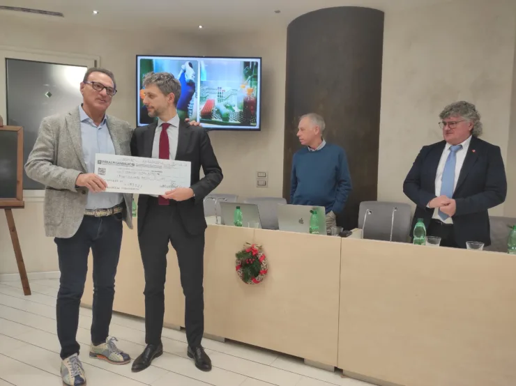 Foto Consegna assegno